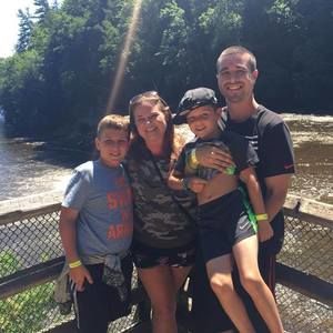 Meet your Posher, Kylee